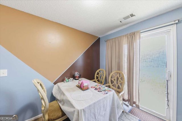 7222 Alicias Way, Morrow, GA 30260