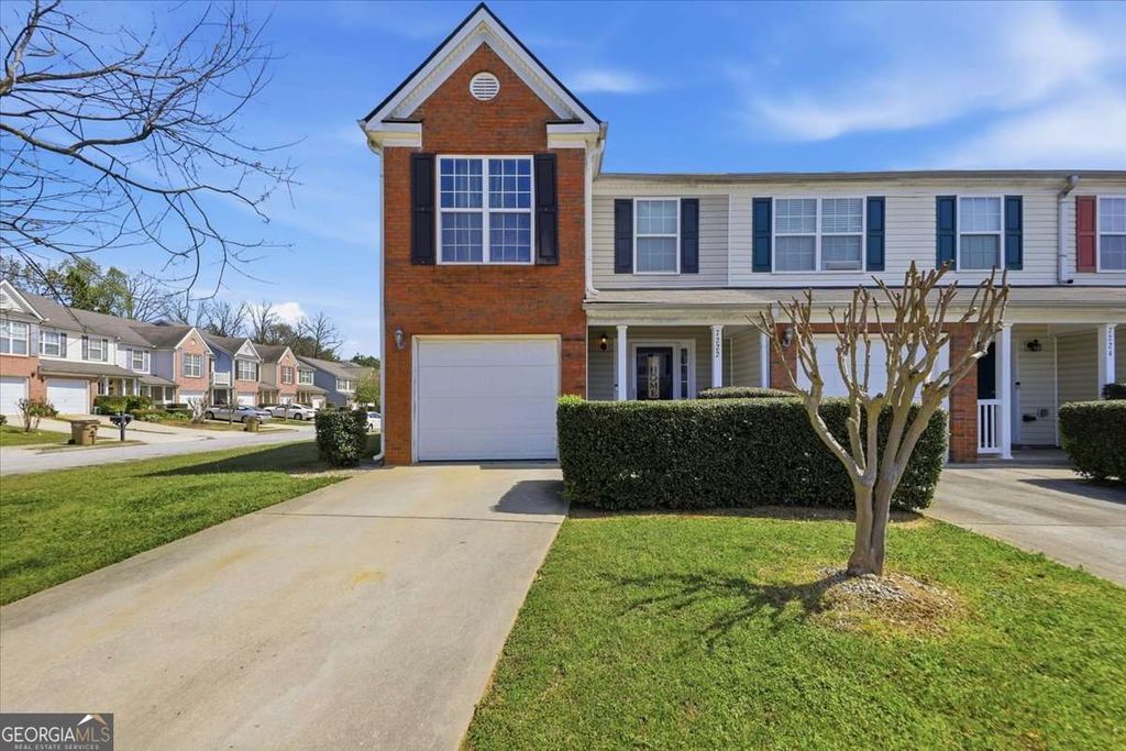 7222 Alicias Way, Morrow, GA 30260