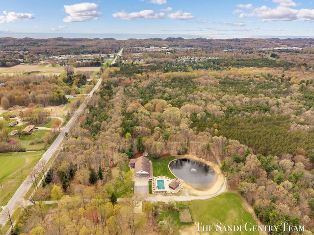 16159 Ferris Street, Grand Haven Twp, MI 49417