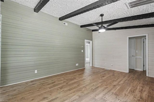 204 Arch RD, Chesapeake, VA 23322