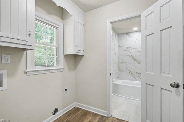 204 Arch RD, Chesapeake, VA 23322