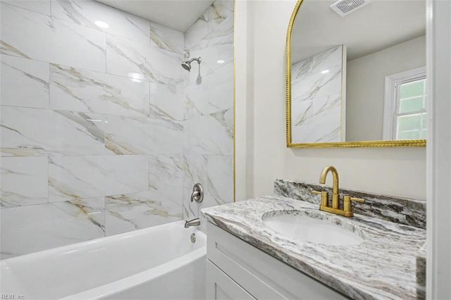 204 Arch RD, Chesapeake, VA 23322