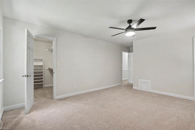 204 Arch RD, Chesapeake, VA 23322