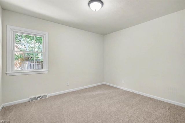 204 Arch RD, Chesapeake, VA 23322