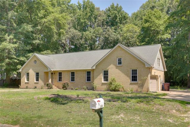204 Arch RD, Chesapeake, VA 23322