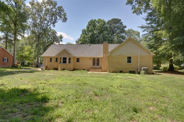 204 Arch RD, Chesapeake, VA 23322