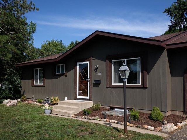 16288 Florida Way W, Rosemount, MN 55068