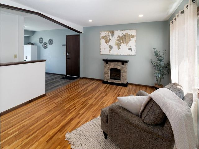16288 Florida Way W, Rosemount, MN 55068