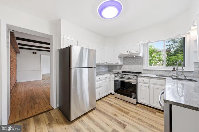29 W EUCLID AVE, Haddonfield, NJ 08033