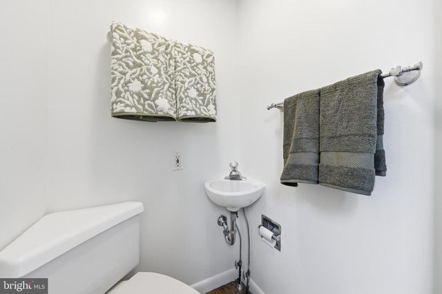 29 W EUCLID AVE, Haddonfield, NJ 08033