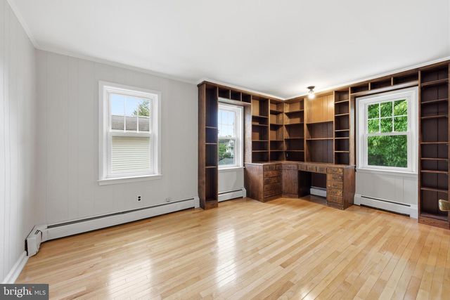 29 W EUCLID AVE, Haddonfield, NJ 08033