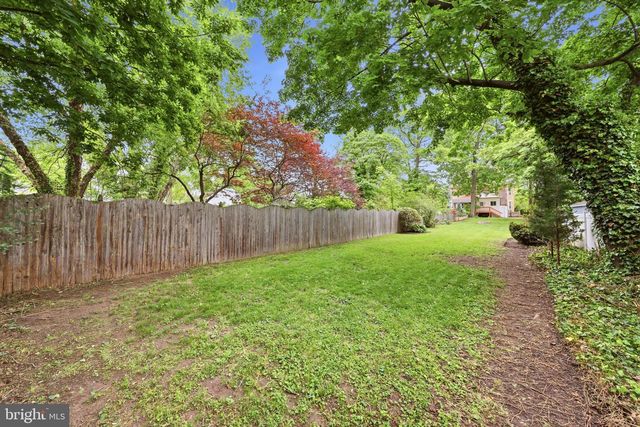 29 W EUCLID AVE, Haddonfield, NJ 08033