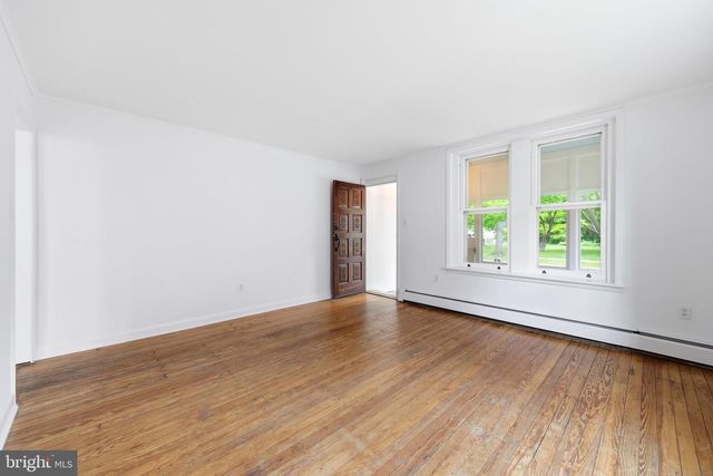 29 W EUCLID AVE, Haddonfield, NJ 08033