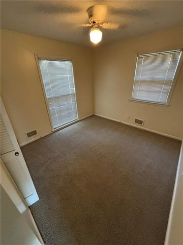 8823 E 57th Street E, Raytown, MO 64133