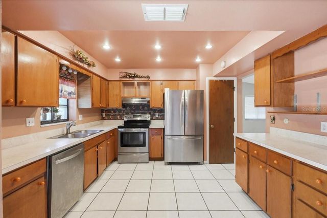 842 ROCKINGHAM ROAD, Lakeland, FL 33809