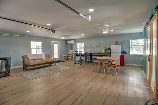 227 Newcastle Drive, Gordonville, TX 76245