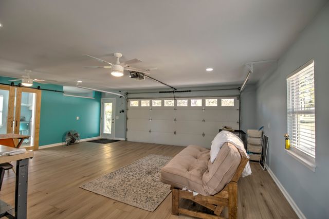 227 Newcastle Drive, Gordonville, TX 76245