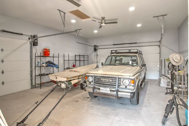 227 Newcastle Drive, Gordonville, TX 76245