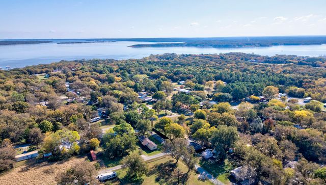 227 Newcastle Drive, Gordonville, TX 76245