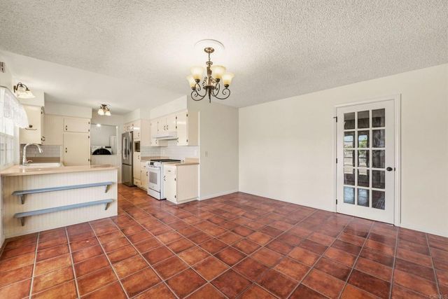 720 Mclain Street, Escondido, CA 92027