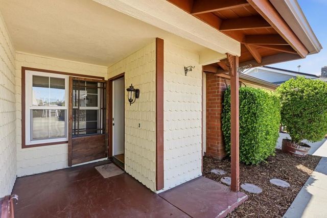 720 Mclain Street, Escondido, CA 92027