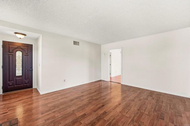 720 Mclain Street, Escondido, CA 92027