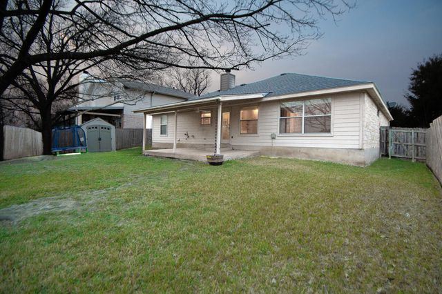 3311 Crystal CIR, Taylor, TX 76574