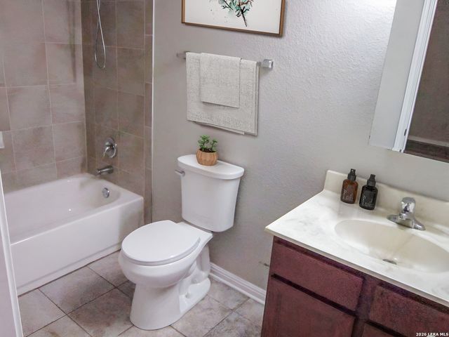 13535 MASON CREST DR, San Antonio, TX 78247