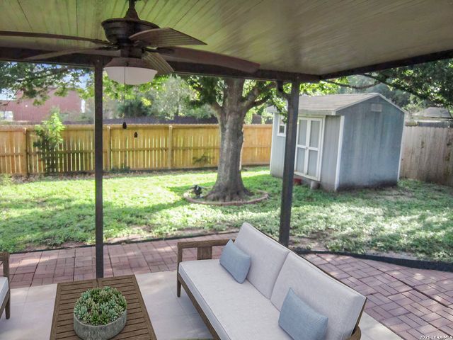 13535 MASON CREST DR, San Antonio, TX 78247