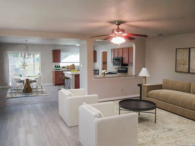 13535 MASON CREST DR, San Antonio, TX 78247