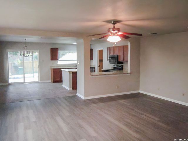 13535 MASON CREST DR, San Antonio, TX 78247
