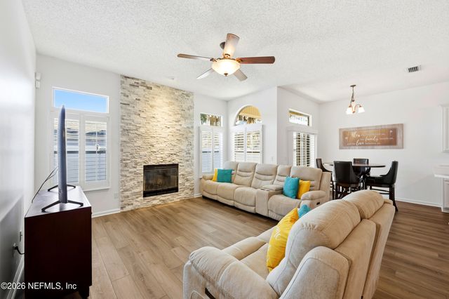 2860 GOLDEN POND Boulevard, Orange Park, FL 32073