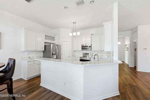 2860 GOLDEN POND Boulevard, Orange Park, FL 32073