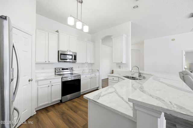 2860 GOLDEN POND Boulevard, Orange Park, FL 32073