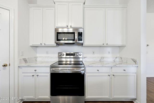 2860 GOLDEN POND Boulevard, Orange Park, FL 32073