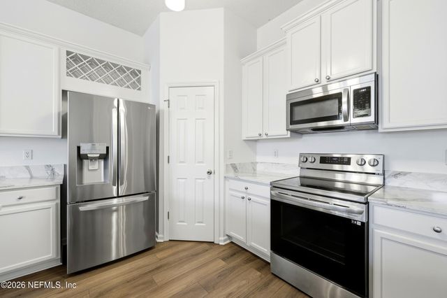 2860 GOLDEN POND Boulevard, Orange Park, FL 32073