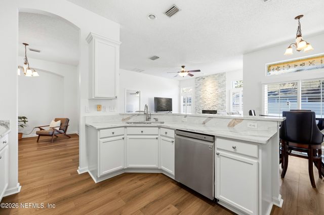 2860 GOLDEN POND Boulevard, Orange Park, FL 32073