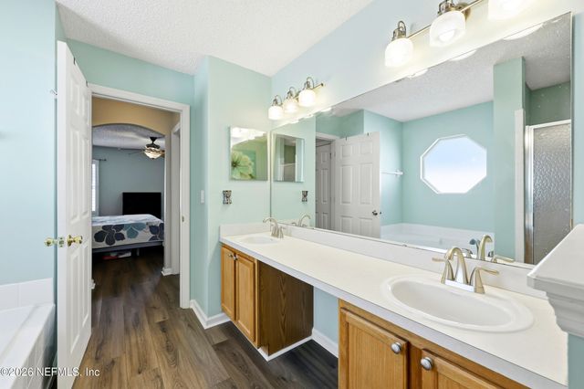 2860 GOLDEN POND Boulevard, Orange Park, FL 32073