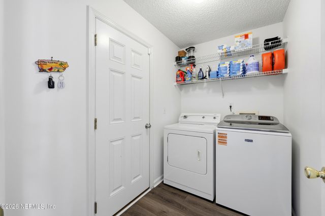 2860 GOLDEN POND Boulevard, Orange Park, FL 32073