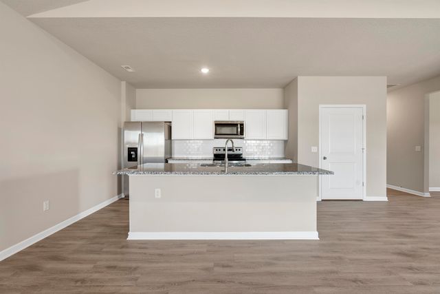 2221 S Monticello Pl, Andover, KS 67002