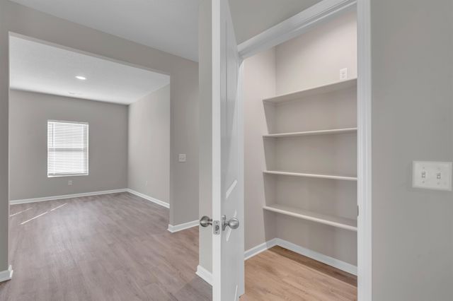 2221 S Monticello Pl, Andover, KS 67002