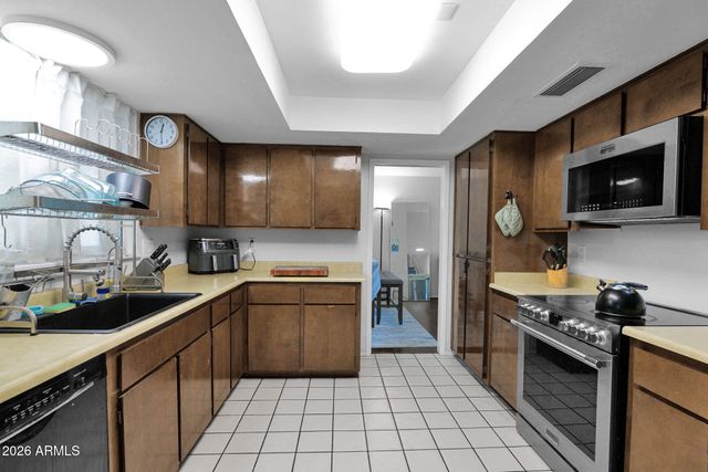 2420 W MANDALAY Lane, Phoenix, AZ 85023