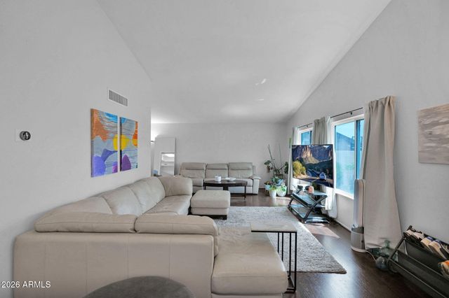 2420 W MANDALAY Lane, Phoenix, AZ 85023