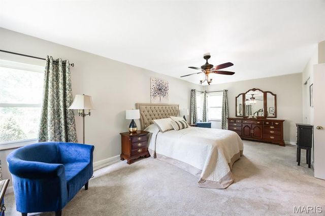 343 Park Drive, Belleville, IL 62226
