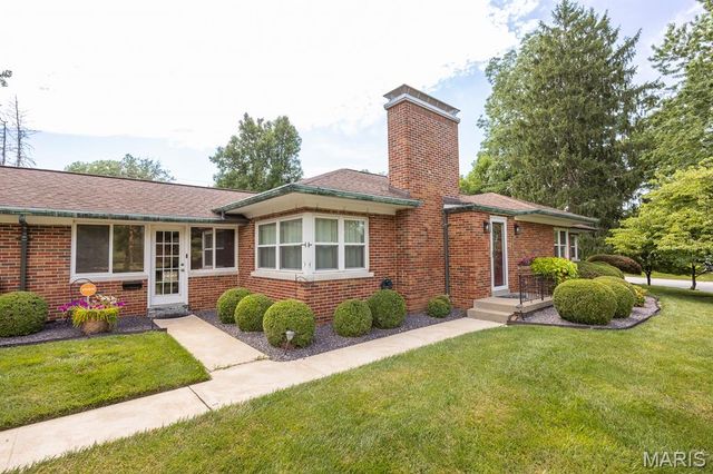 343 Park Drive, Belleville, IL 62226