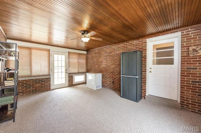 343 Park Drive, Belleville, IL 62226