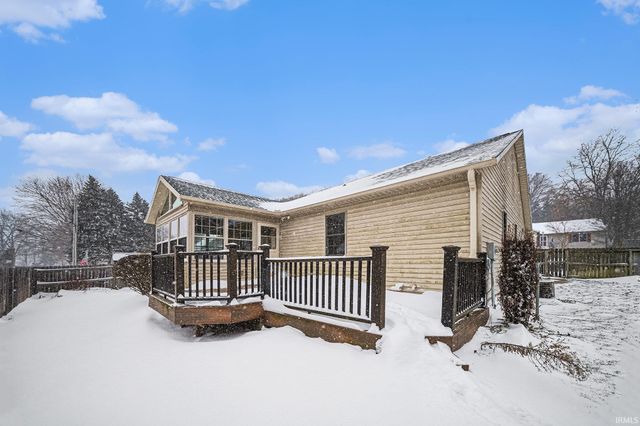 512 Autumn Court, Mishawaka, IN 46544