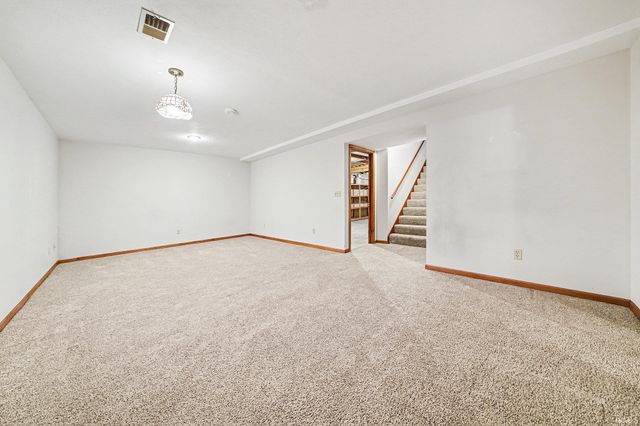 512 Autumn Court, Mishawaka, IN 46544