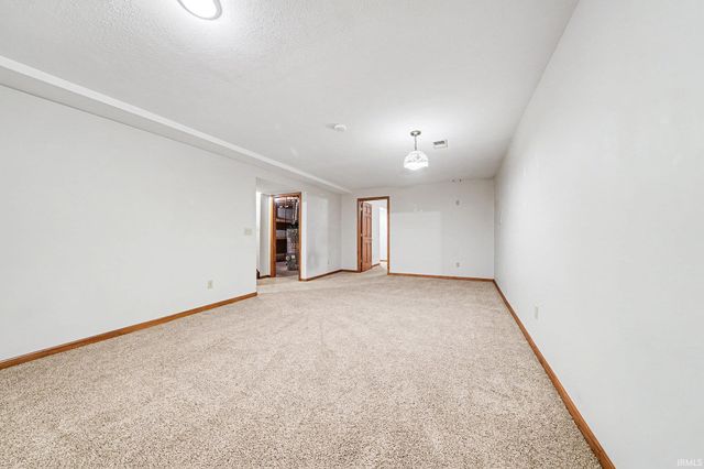 512 Autumn Court, Mishawaka, IN 46544