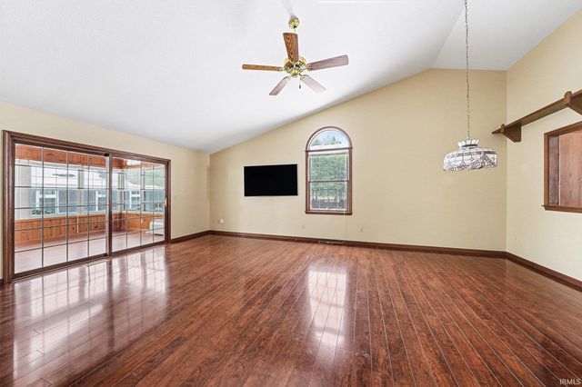 512 Autumn Court, Mishawaka, IN 46544